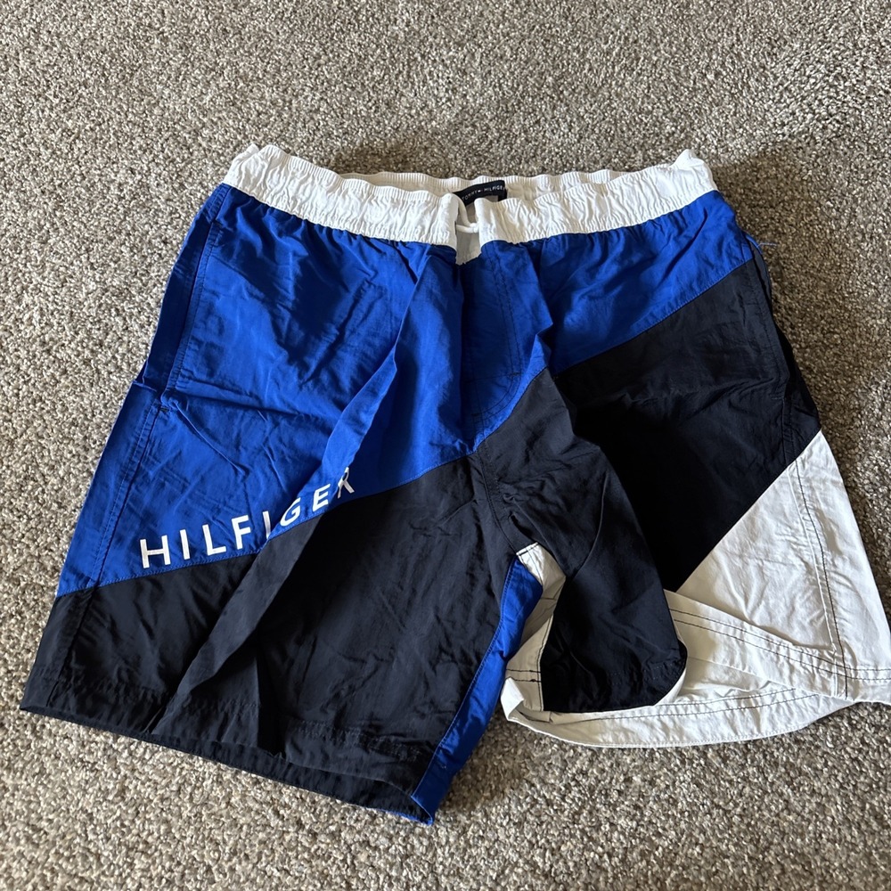 Tommy Hilfiger Men's Mesh-Lined Contrast Stitch Swim Trunks Size Large